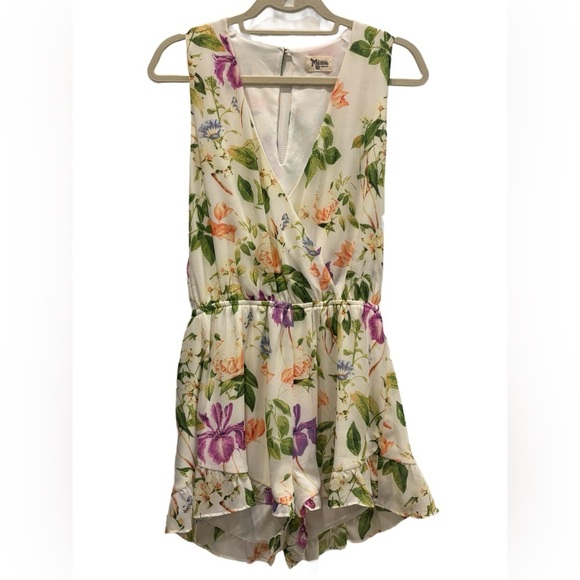 Show Me Your MuMu “RiRi” Sleeveless floral romper 🌸 Pretty ruffle cottagecore 🎀 - Picture 2 of 9